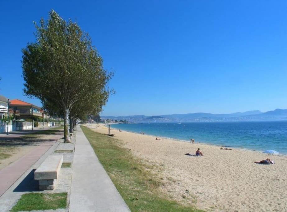 Atico En La Playa De Cangas Extérieur photo