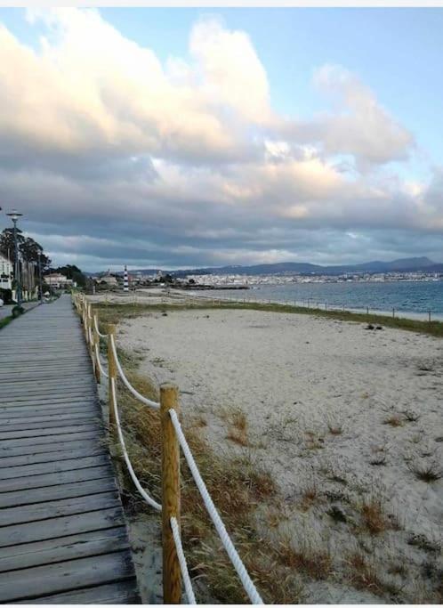 Atico En La Playa De Cangas Extérieur photo